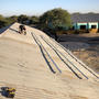 Montage des profils pour les panneaux solaires.