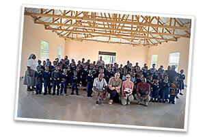 Nieuwe eetzaal en keuken voor St. Desiderius Pre- and Primary School - Kibigiri